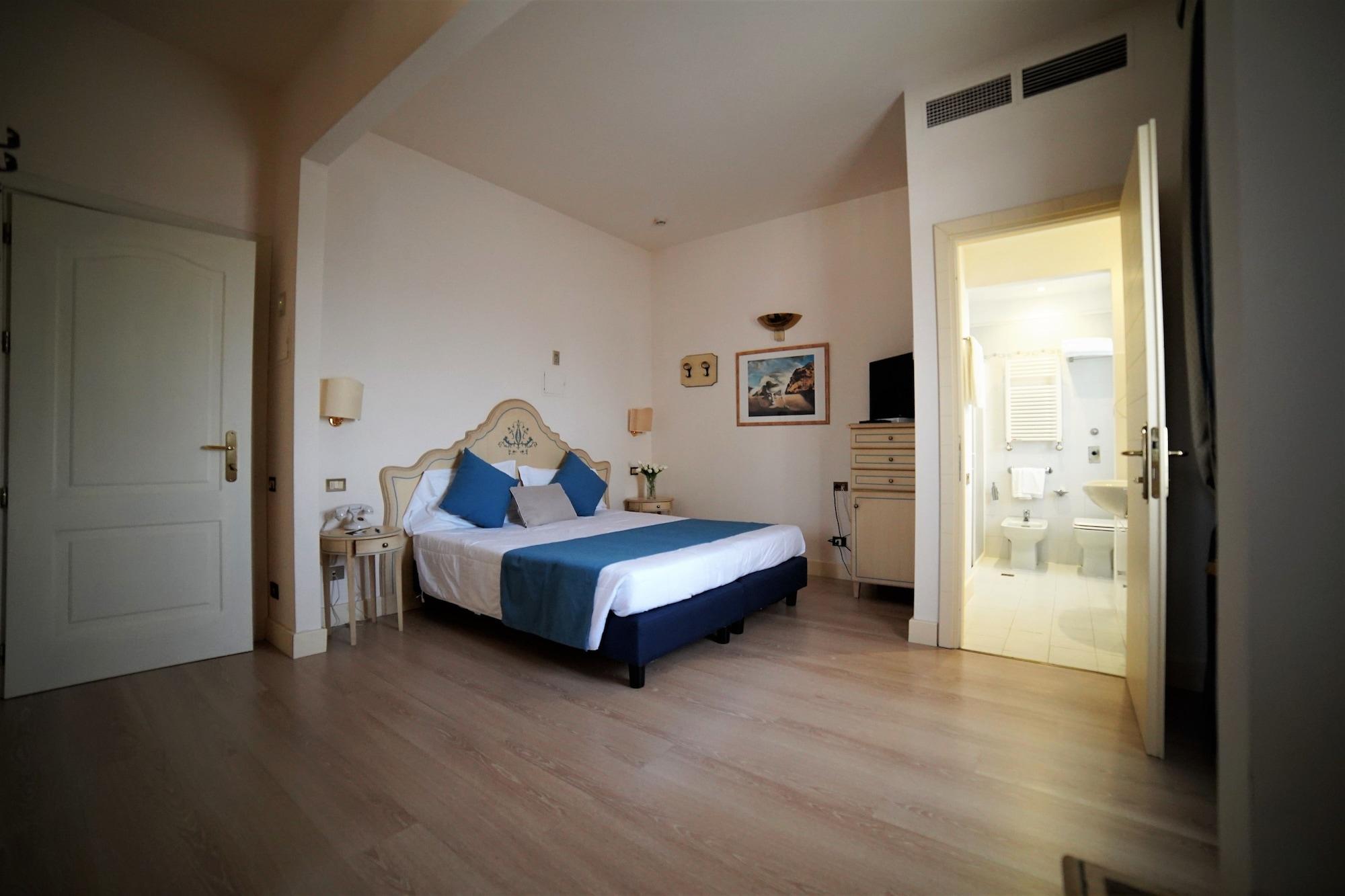 Goya 4*